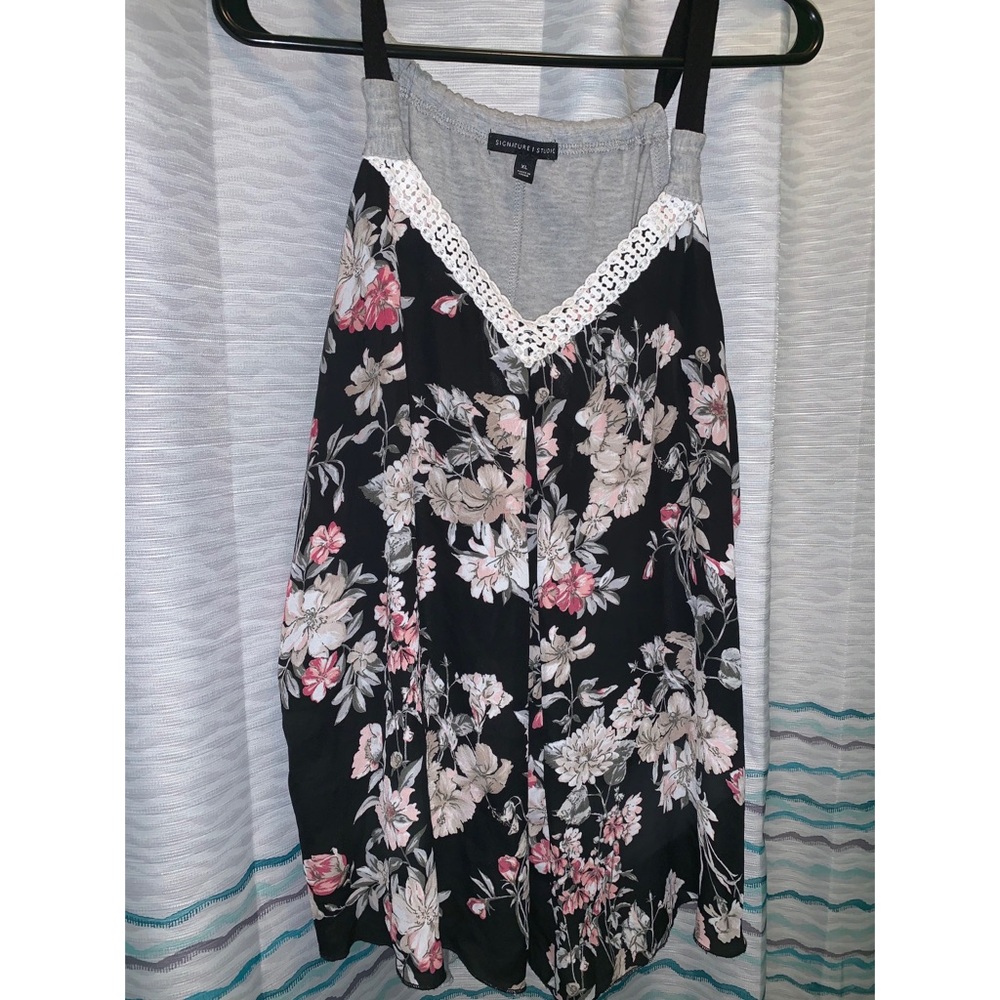 Flowy floral tank top